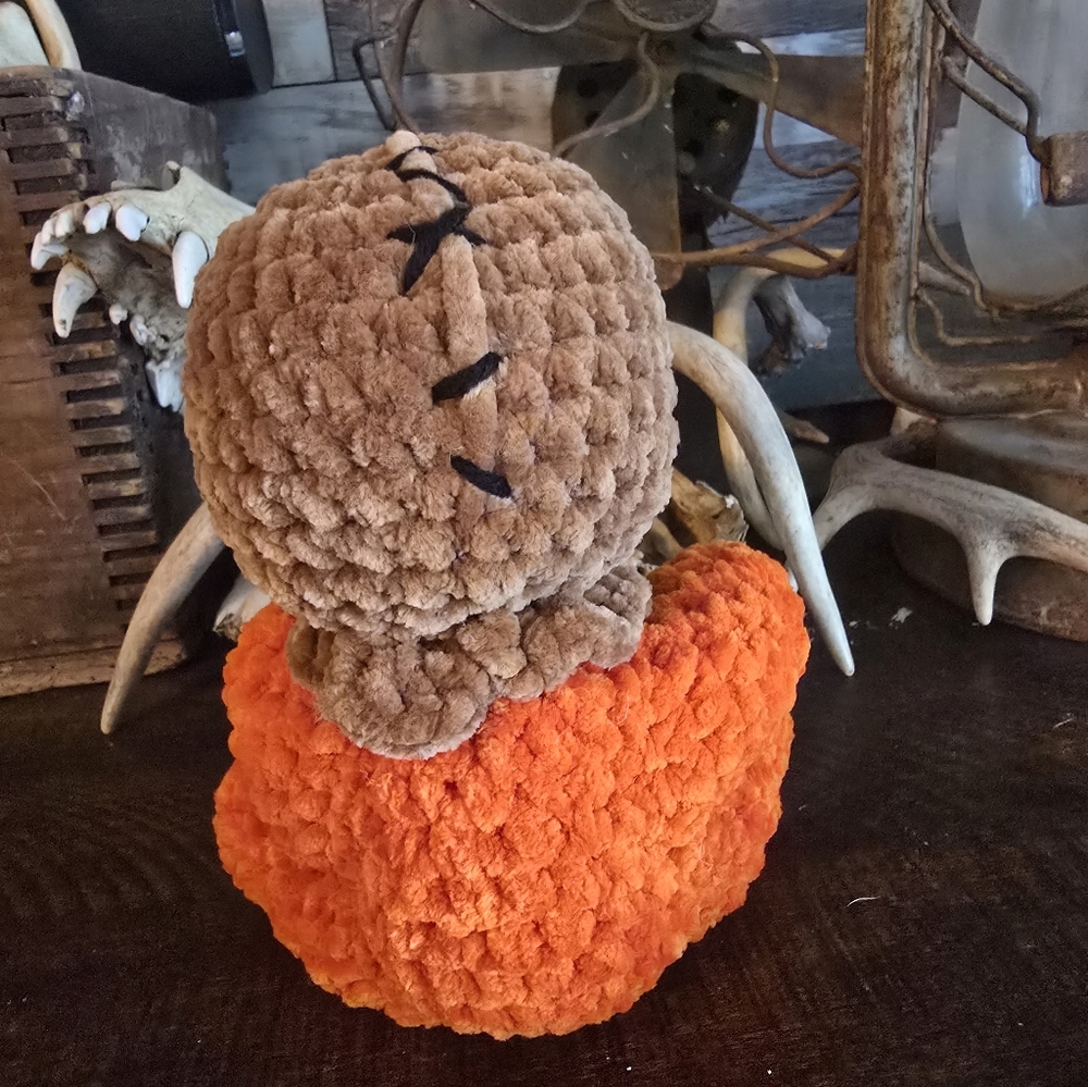 Cute Sam Trick Or Treat Plush - Picture 5 of 5